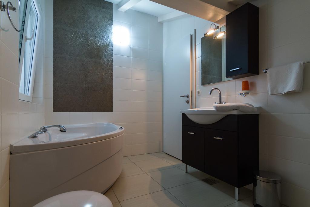 Apartments Marco Polo Banjol Habitación foto