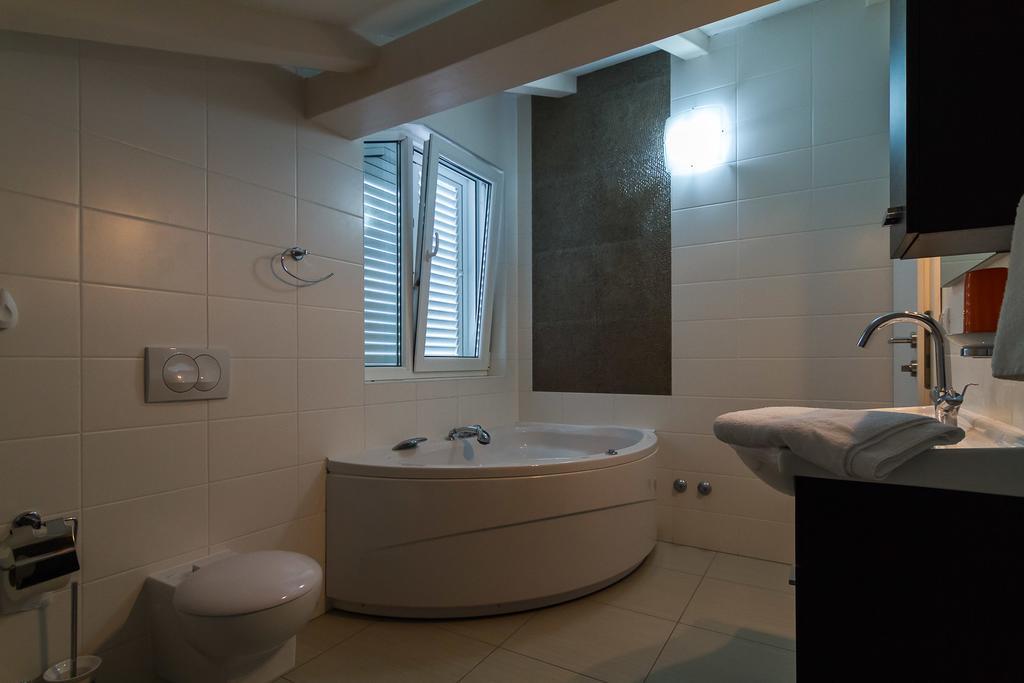 Apartments Marco Polo Banjol Habitación foto
